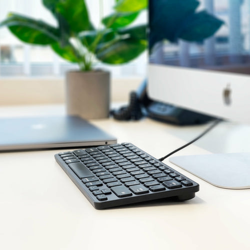 Macally UCAMINIZHUB keyboard