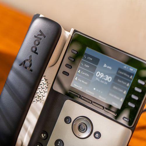 HP Poly Edge E350 und PoE-fähiges IP-Telefon