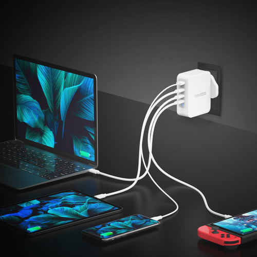 j5create JUP43130F-FN mobile device charger