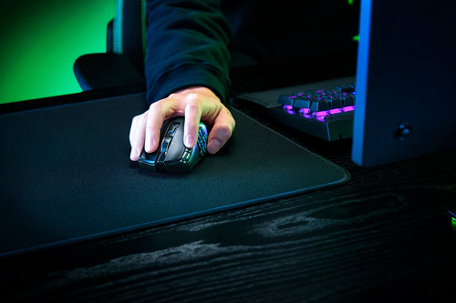 Razer Naga V2 HyperSpeed mouse