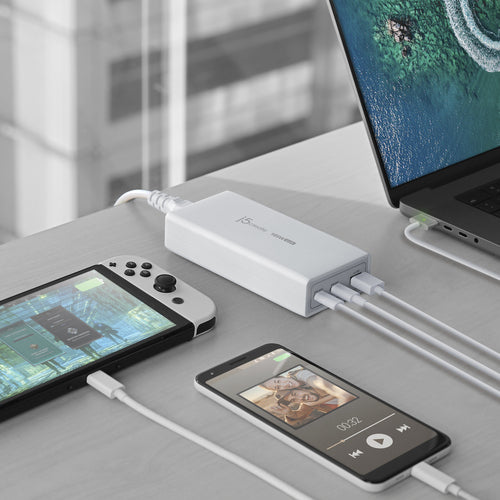 j5create JUP37185W-EN mobile device charger