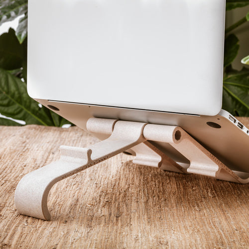 R-Go Tools RGOTPW Ergonomischer Laptopständer - Verstellbar aus biobasiertem Holz - Weiß, 10" bis 22"