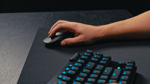 Logitech G 910-006628 mouse