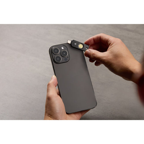 Kensington VERIMARK NFC+ SECURITY KEY - USB-C fingerprint reader