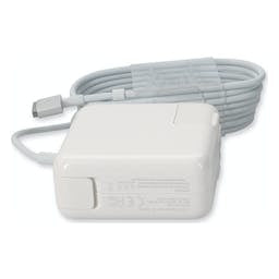 AddOn Networks F2H5-AA power adapter/inverter