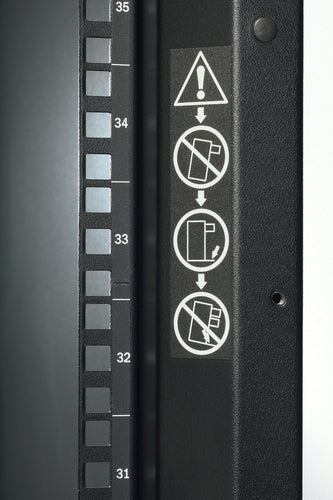 APC AR3100 rack cabinet