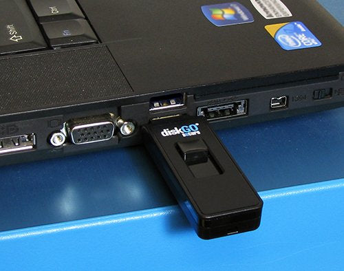 Edge PE242947 USB flash drive