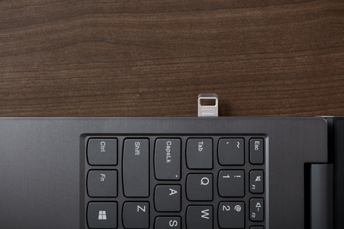 256GB Kingston DataTraveler Micro USB-Stick 200MB/s USB 3.2 Gen 1 Kappenlos Silber