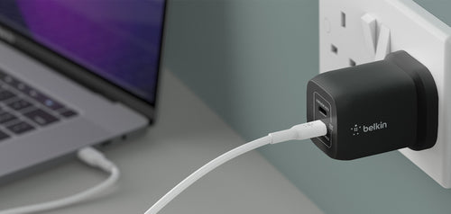 Belkin WCH013MYBK mobile device charger