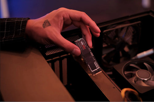 Samsung 990 PRO 4TB NVMe SSD - 7450 MB/s M.2 Hochgeschwindigkeits-Speicher