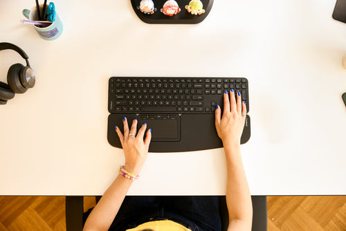 Contour Design Balance Full-Size Wireless Tastatur - Schwarz - RF Wireless & Bluetooth