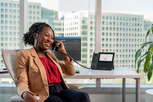 HP Poly CCX 600 Business-Medien-Telefon für Microsoft Teams und PoE-fähiges IP-Telefon