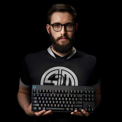 Logitech G 920-009389 keyboard