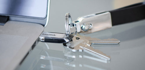 SanDisk Ultra Flair USB flash drive