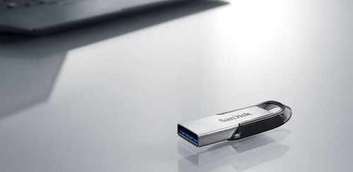 SanDisk Ultra Flair USB flash drive