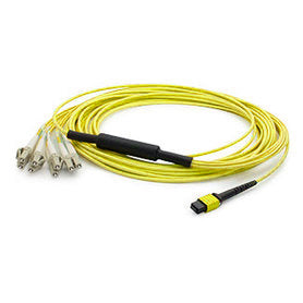 AddOn Networks ADD-MPO-4LC7M5OM4LZ-MA InfiniBand/fibre optic cable