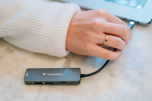 USB-C Multiport Hub Verbatim 4 Ports 3840x2160 5000Mbit/s Grau