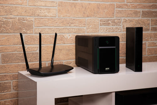 APC Easy UPS uninterruptible power supply (UPS)