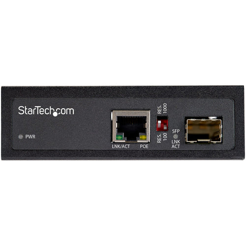 PoE+ Network Media Converter 60W StarTech.com SFP to RJ45 Gigabit Ethernet IP-30