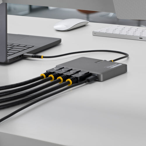 USB-C Quad Monitor Display Adapter 4K 60Hz mit 140W PD Passthrough