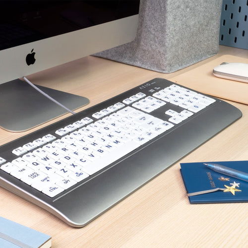 Azio KB540 keyboard