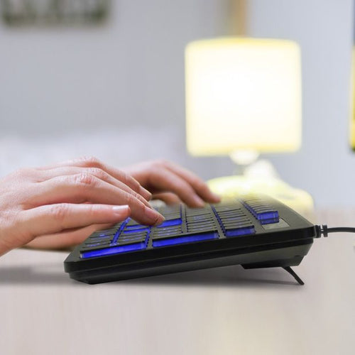 Aluratek AKBLED01FS keyboard
