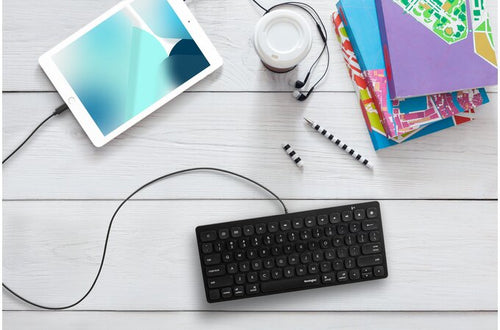 Kabelgebundene QWERTZ-Tastatur für Apple iPad & iPhone – Schwarz