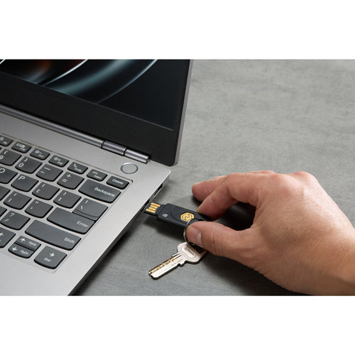 Kensington VERIMARK NFC+ SECURITY KEY - USB-A fingerprint reader