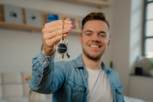 Verbatim My Finder Coin GPS Tracker | Wasser- und staubdicht | Personen-Finder | Schwarz