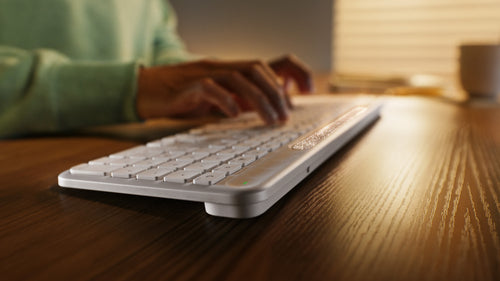 Logitech Wireless Bluetooth Keyboard RF Graphite Color