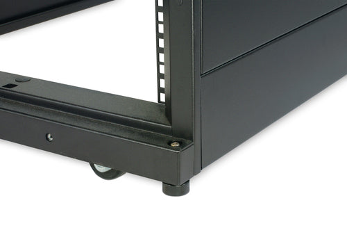 APC AR3100 rack cabinet