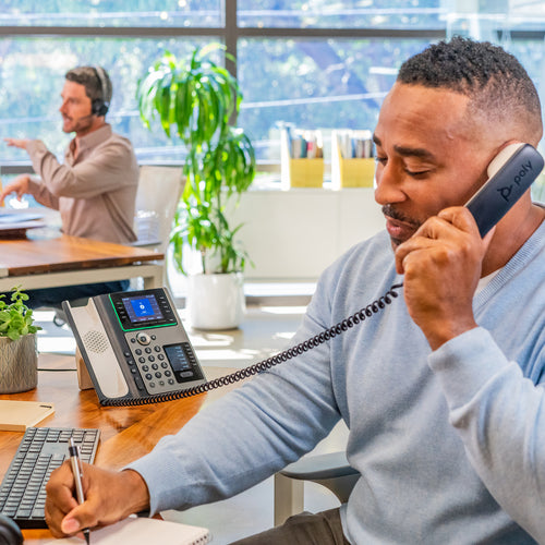 HP Poly Edge E450 und PoE-fähiges IP-Telefon
