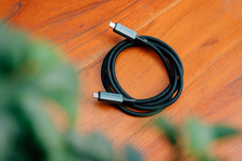 Verbatim USB-C auf USB-C Kabel 1,2 m - 240 W Power Delivery, 40 Gbit/s Übertragungsrate - Schwarz