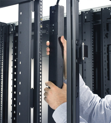APC Basic Rack 1.92kVA power distribution unit (PDU)