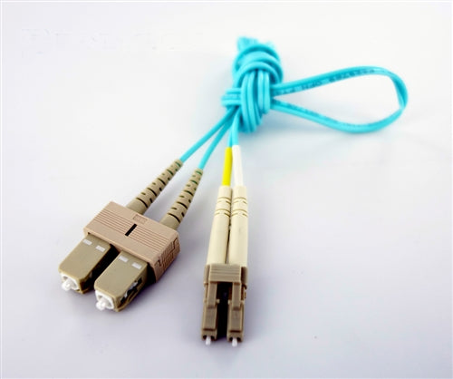 Axiom LC/SC MM Duplex OM4, 1m InfiniBand/fibre optic cable